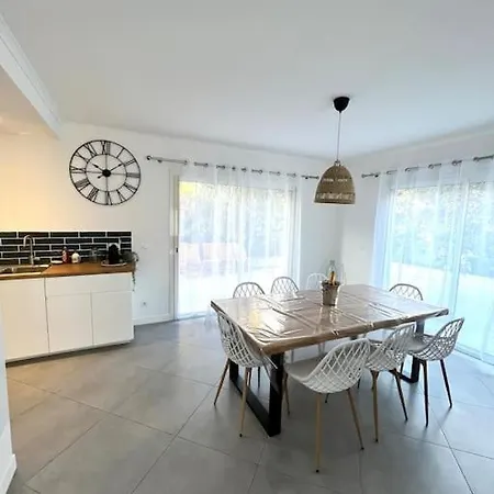 Villa Villa Victoria F1 Gp Monaco #8 Persons #3 Bedrooms #Terrace # Garage Beach -